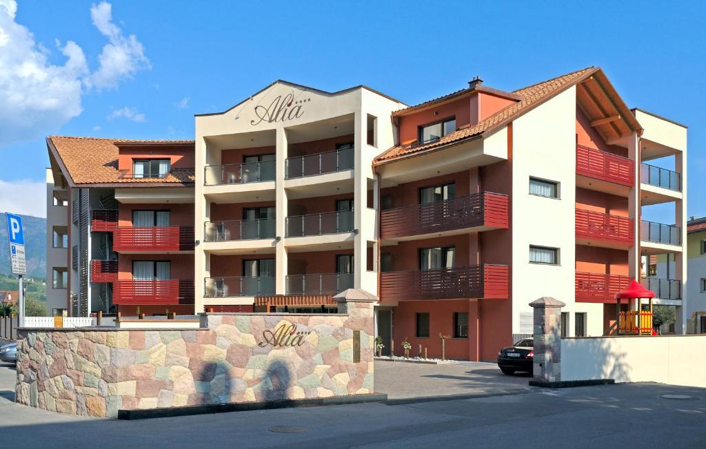 Alia Vital Appart-Hotel Lagundo Esterno foto